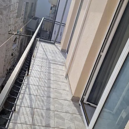 בית אירוח Sacher Apartament